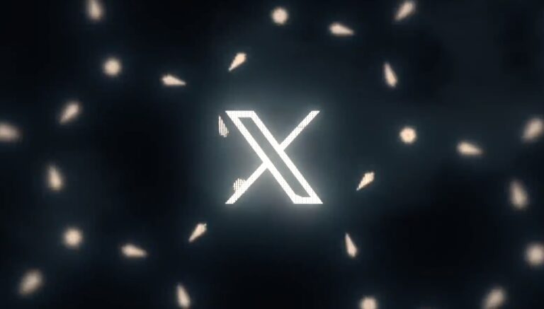 Elon Musk x Twitter Bird Logo as Blue Bird Becomes "X"