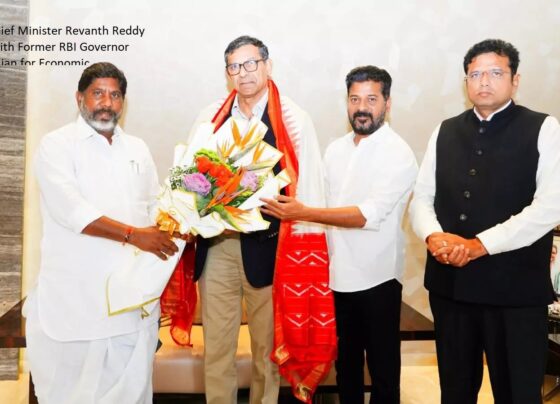 Telangana Chief Minister Revanth Reddy Strategizes with Former RBI Governor Raghuram Rajan for Economic Development Meta Description: Explore the insightful discussion between Telangana CM Revanth Reddy and former RBI governor Raghuram Rajan on strategies for economic development. Gain valuable insights into Telangana's current economic status and the collaborative efforts to boost its economic growth.