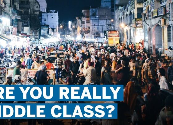 The Spending Habits of Urban India: A Comprehensive Study Understanding the Spending Patterns in Indian Cities How do urban Indians manage their earnings? What are the major expenses that consume their income? Home Credit India conducted an extensive study across 17 cities in the country, titled "The Great Indian Wallet," to delve into these questions. Rising Costs: Rent and Education Top the List Despite the hope for increasing incomes, urban residents are facing higher expenditures. The survey revealed that in Hyderabad, the average monthly income increased from ₹42,000 to ₹44,000 in 2023. However, expenses have outpaced income growth, with monthly expenditures rising from ₹19,000 to ₹24,000. A significant portion of this income goes towards essential expenses. Rent and groceries account for 21% of the income, while 17% is spent on children's education. These essentials form a large part of the household budget. Discretionary Spending: Travel and Dining Urban Indians also indulge in discretionary spending. According to the study, 35% of the discretionary budget is spent on travel and vacations, reflecting a growing interest in exploring new places. Additionally, 28% of the income is allocated to dining out, indicating a preference for experiencing diverse cuisines. Entertainment is another notable expense. People spend 19% of their income on movies and 10% on OTT (over-the-top) entertainment platforms. This shows a strong inclination towards various forms of digital and cinematic entertainment.