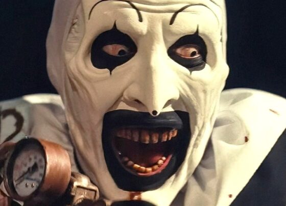 Terrifier 3 made waves on October 29, 2024, as it soared past the $50 million mark in worldwide box office earnings. Directed by Damien Leone, this third installment in the Terrifier horror franchise not only marks a commercial victory but has also shattered the record for the highest-grossing unrated film in history. The film’s blend of horror and dark comedy continues to capture a global audience, establishing it as a standout in the horror genre. Box Office Breakdown and Financial Success As of the latest figures, Terrifier 3 has achieved an impressive global total of $51.27 million. The majority of these earnings come from domestic theaters, where it brought in approximately $44.5 million, while international markets added around $10.6 million. Released on October 11, 2024, the film’s opening weekend set a strong precedent, raking in $18.9 million. With a production budget of just $2 million, the film's extraordinary financial performance underscores the power of low-budget horror films driven by a passionate fan base and clever marketing strategies. Previously, the record for the highest-grossing unrated film was held by Renaissance: A Film by Beyoncé, which garnered $43 million worldwide. Terrifier 3 has now set a new benchmark in the genre, surpassing expectations and redefining what’s possible for unrated films at the box office. Positive Audience Reception for Terrifier 3