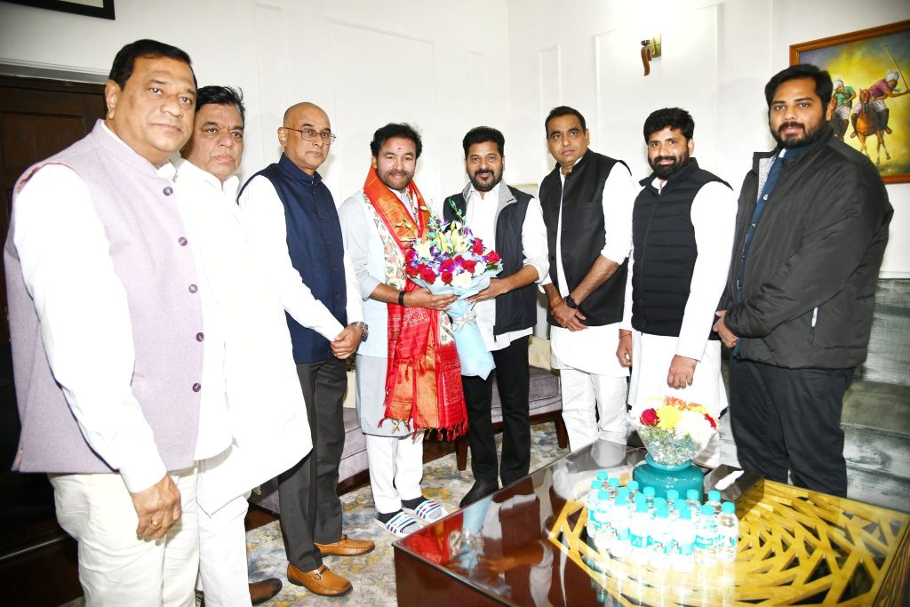 Telangana’s Push for Development: Key Projects and Central Government Support The Chief Minister of Telangana, Revanth Anumula, recently met with Union Minister for Coal and Mines, Kishan Reddy, in New Delhi to seek the Central Government's assistance for several critical developmental projects in Telangana. The discussions encompassed a wide range of issues, including the Regional Ring Road (RRR), Hyderabad Metro Phase-2, sewerage and underground drainage projects, and coal block allocations for Singareni Collieries. This article delves into the highlights of this pivotal meeting, outlining the Chief Minister’s proposals and the potential impact of these projects on Telangana’s growth trajectory. Regional Ring Road (RRR): A Key Infrastructure Project During the meeting, the Chief Minister underscored the importance of the Regional Ring Road (RRR) for improving connectivity in Telangana. Prime Minister Narendra Modi announced this project in 2022, but several aspects remain pending. Northern Segment Progress: The land acquisition for the northern part of the RRR and a tripartite agreement have been finalized. However, the Chief Minister pointed out that the National Highways Authority of India (NHAI) approval is still awaited. Southern Segment Awaiting Approval: The southern section of the RRR remains stalled as it awaits the necessary approvals. Completing this project is vital for boosting regional connectivity and facilitating economic growth. The Chief Minister requested expedited action from the Central Government to ensure the timely completion of this ₹1,63,559.31 crore infrastructure project. Hyderabad Metro Phase-2: Expanding Urban Transit Hyderabad Metro Phase-2 is another transformative project highlighted by the Chief Minister. With a proposed budget of ₹24,269 crore, this initiative aims to expand the metro network across the city to meet the growing demand for efficient public transport. Proposed Routes for Phase-2: Nagole to Rajiv Gandhi International Airport: Connecting key transit hubs. Raidurg to Kokapet Neopolis: Serving emerging IT corridors. MGBS to Chandrayangutta: Enhancing accessibility for southern Hyderabad. Miyapur to Patancheru: Supporting suburban connectivity. LB Nagar to Hayathnagar: Streamlining east-west travel. The Chief Minister advocated for joint funding by the Central and State Governments, proposing a 50:50 cost-sharing model to expedite project implementation. Musi Riverfront Development and Gandhi Sarovar Project Reviving the Musi River is a priority for Telangana, as it plays a crucial role in the state's environmental and urban ecosystem. The Chief Minister proposed the Gandhi Sarovar Project as part of the larger Musi Riverfront Development initiative. Land Transfer Request: He urged the Ministry of Defence to transfer 222.27 acres of land to the State Government to facilitate this project. Funding Support: The Chief Minister sought financial assistance for the comprehensive revival of the Musi River, which will improve the city's livability and boost tourism potential. Warangal Underground Drainage Plan The Chief Minister emphasized the need for robust urban infrastructure in Warangal, Telangana's second-largest city. He requested the inclusion of the ₹4,170 crore underground drainage project under the AMRUT 2.0 scheme or a special program. This initiative aims to modernize the city's sewerage system and enhance public health and sanitation. Singareni Collieries and Coal Block Allocations To ensure the sustainability of Singareni Collieries, the Chief Minister sought the allocation of coal blocks in the Godavari Valley region. This would bolster the operational capacity of Singareni Collieries, a key player in India’s coal sector, and contribute to the region's energy security. Telangana’s Inclusion in the Semiconductor Mission As India pushes forward in the global semiconductor race, the Chief Minister requested Telangana's inclusion in the national Semiconductor Mission. With its established IT ecosystem, Telangana is well-positioned to contribute significantly to this strategic initiative, further enhancing its role as a technology hub. Key Delegates in the Meeting The meeting was attended by several prominent figures, including Members of Parliament Anil Tpyc, Suresh Shetkar, Porika Balram, Kiran Chamala, VK Gaddam, and Ramasahayam Raghurami Reddy. Shri AP Jithender, the State Government’s Special Representative in New Delhi, was also present.