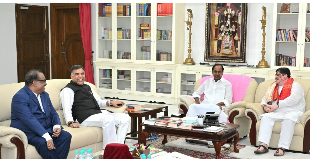 The city of Hyderabad is abuzz with preparations for the grand unveiling of the Telangana Talli statue at the Dr. B.R. Ambedkar Secretariat building on December 9. This landmark event is part of the Prajapalana Praja Vijayotsavalu program, which celebrates the achievements and heritage of the Telangana region. The unveiling ceremony promises to be a monumental occasion, with prominent political figures and officials extending their support and participation. Invitation Extended to Telangana's First Chief Minister As part of the event's preparations, Hyderabad in-charge Minister Ponnam Prabhakar, along with Government Protocol and Public Relations Advisor Harkara Venugopal and Protocol Director Venkat Rao, visited former Chief Minister and BRS President K. Chandrashekhar Rao (KCR) at his Erravelli farmhouse. The delegation extended a formal invitation to KCR to participate in the unveiling ceremony, recognizing his pivotal role in the Telangana movement and his contributions as the state’s first Chief Minister. The visit was marked by a warm reception from key BRS leaders, including former MP Joginpally Santosh Kumar, former MLA Jeevan Reddy, and Vamshidhar Rao. Following the formalities, KCR hosted a lunch at his residence, providing an opportunity for both parties to reflect on the shared history of Telangana's statehood journey. Recalling the Struggles of the Telangana Movement During their meeting, Minister Ponnam Prabhakar and KCR revisited the memories of the Telangana movement, particularly the intense lobbying and critical milestones achieved in Delhi that eventually led to the formation of Telangana as a separate state. These discussions highlighted the enduring significance of the movement and its impact on the identity and aspirations of the people of Telangana. Telangana Talli: A Symbol of Cultural Pride The Telangana Talli statue represents the cultural essence and pride of the state. The decision to place this iconic statue at the Dr. B.R. Ambedkar Secretariat underscores its symbolic importance as a tribute to the rich heritage of Telangana. The Secretariat building itself stands as a beacon of governance and progress, and the addition of this statue further enhances its stature as a cultural landmark. Event Preparations in Full Swing With the unveiling date drawing near, meticulous preparations are underway to ensure the event’s success. Protocol officials, including Harkara Venugopal and Venkat Rao, are actively coordinating the arrangements. Their efforts aim to create a memorable experience that reflects the pride and unity of Telangana. Honoring Telangana’s Legacy The ceremony not only celebrates the unveiling of the Telangana Talli statue but also serves as an occasion to honor the visionaries who played crucial roles in the state’s formation. By inviting KCR, the government acknowledges his leadership during a transformative period in the region's history. The event is expected to draw a diverse audience, including political leaders, cultural icons, and citizens eager to witness this historic moment. Looking Ahead The unveiling of the Telangana Talli statue marks a significant chapter in the state’s ongoing journey of cultural preservation and progress. It is a testament to the resilience and aspirations of the people of Telangana. As the countdown to December 9 continues, the event is set to inspire pride and unity among all who call this vibrant state their home. This ceremony will not only commemorate the past but also reaffirm Telangana’s commitment to a prosperous future shaped by its unique identity and enduring legacy.