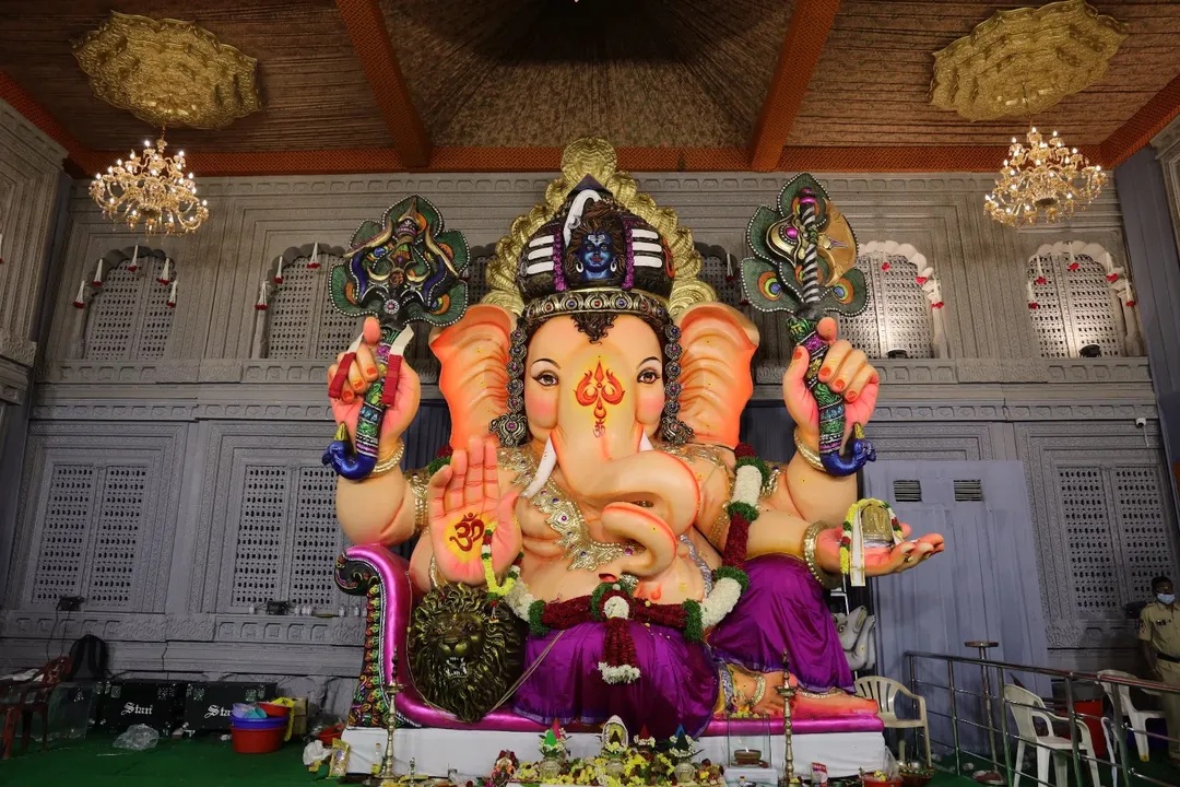 Balapur Ganapati 2025: Laddu Auction, and Swarnagiri Temple Spectacle