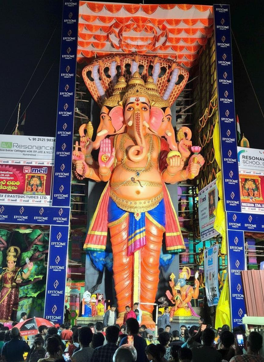 Khairatabad Ganesh 2025: Puja Timings, Aagaman Date, Laddu Auction & Travel Guide