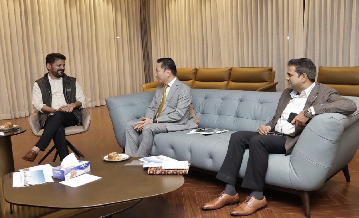 VinGroup Asia CEO Meets CM Revanth Reddy Discuss Strategic Investments in EV Manufacturing and Renewable Energy